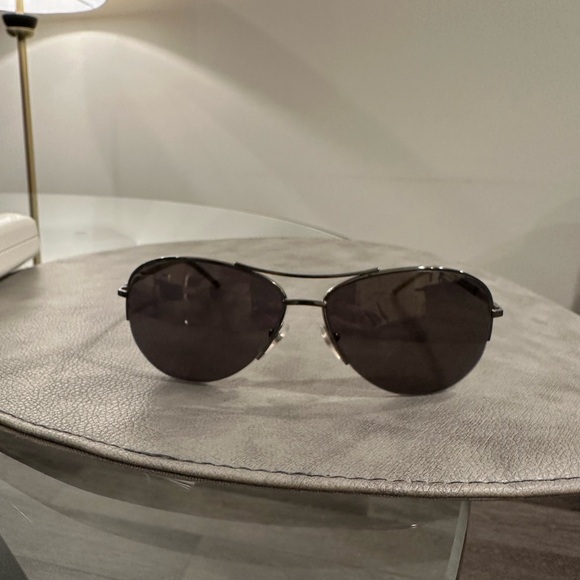 Marc Jacobs Women’s Aviator Sunglasses with Case - Picture 2 of 4